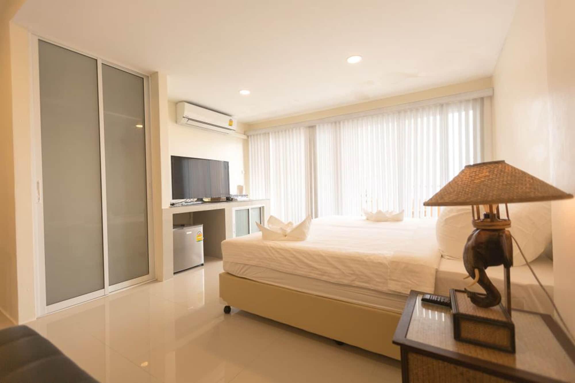 Marina Jomtien Beach Exterior photo