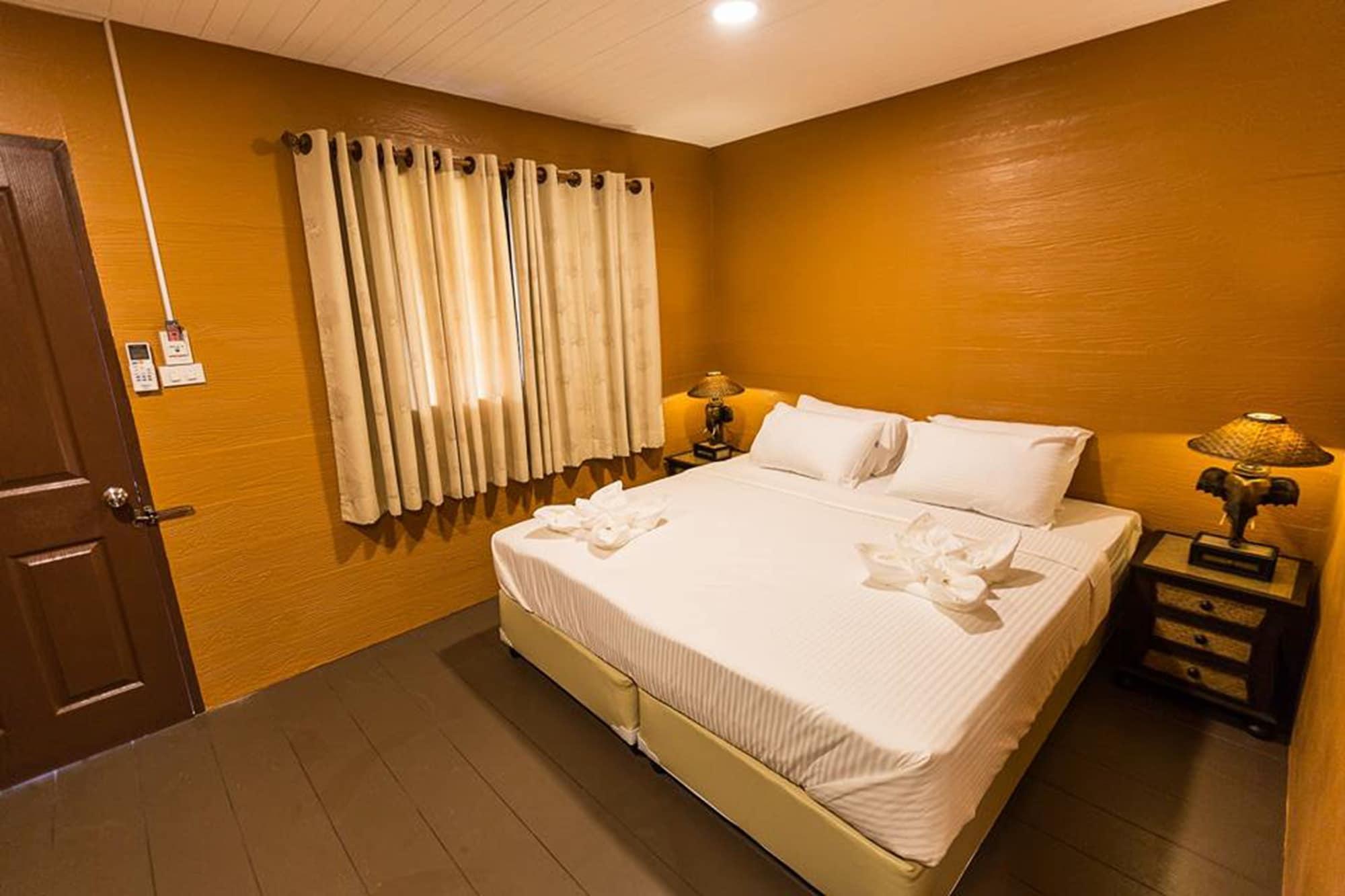 Marina Jomtien Beach Exterior photo