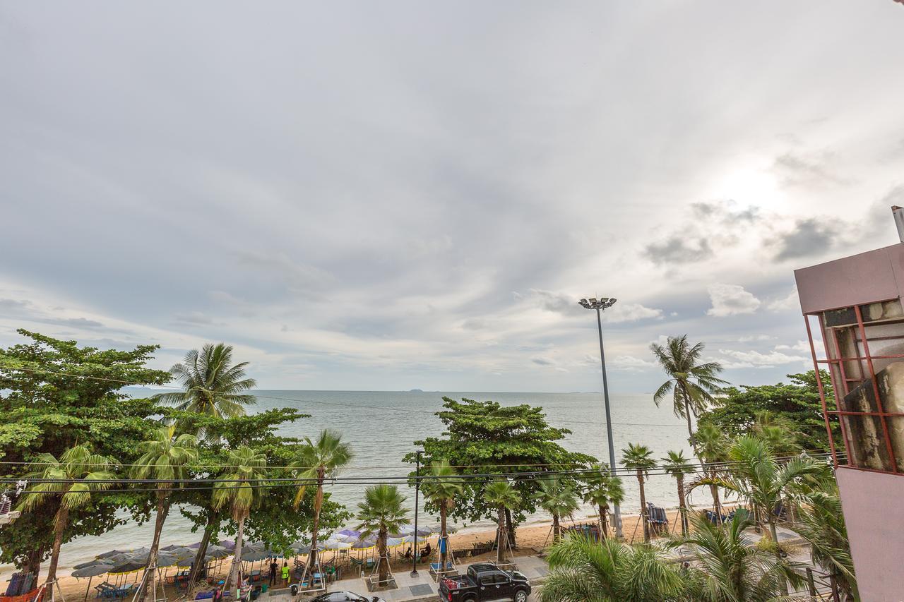 Marina Jomtien Beach Exterior photo