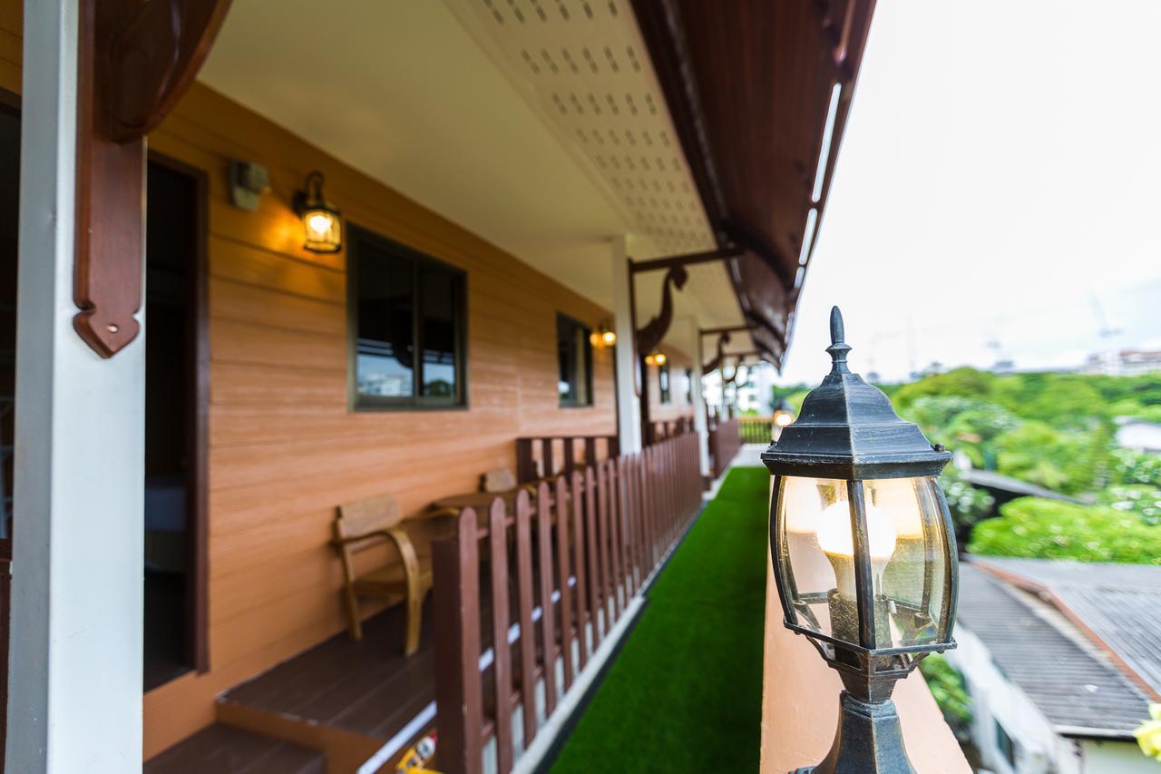 Marina Jomtien Beach Exterior photo