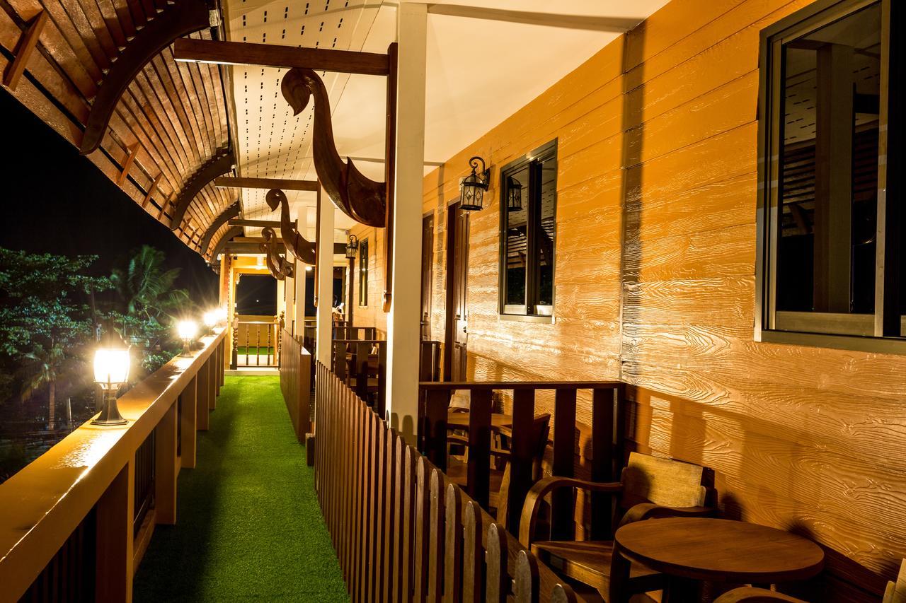 Marina Jomtien Beach Exterior photo